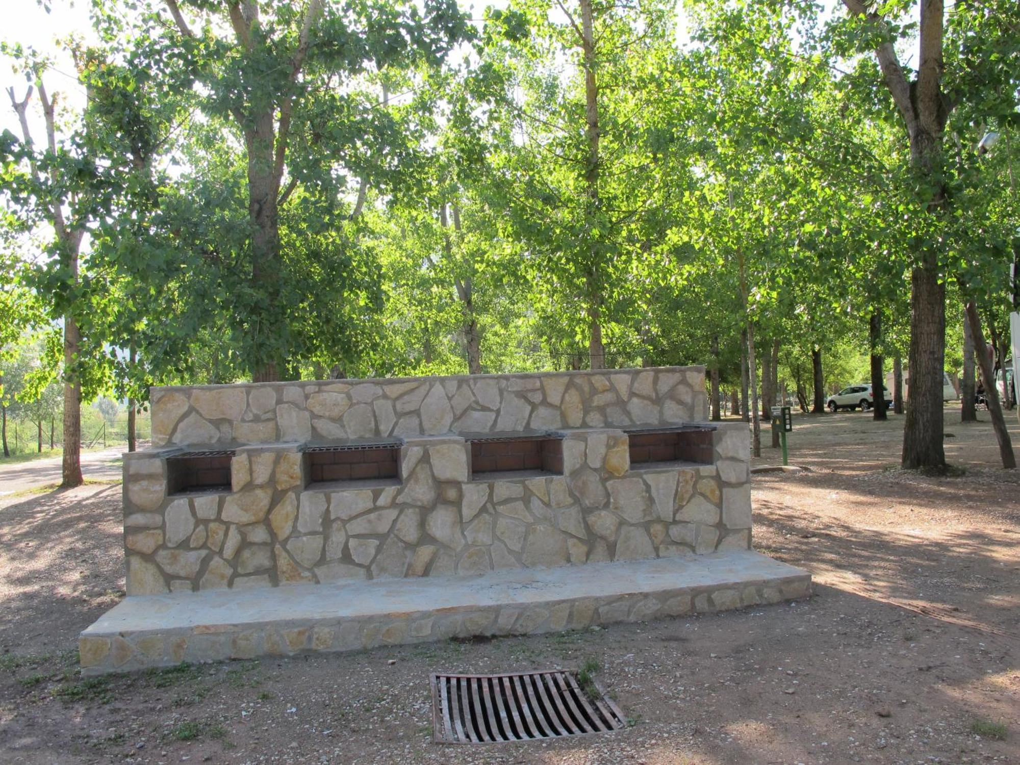 Camping Rural Llanos De Arance Coto Rios Eksteriør billede